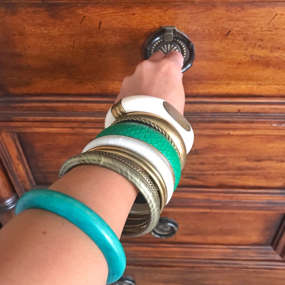 Bangles/Bracelets